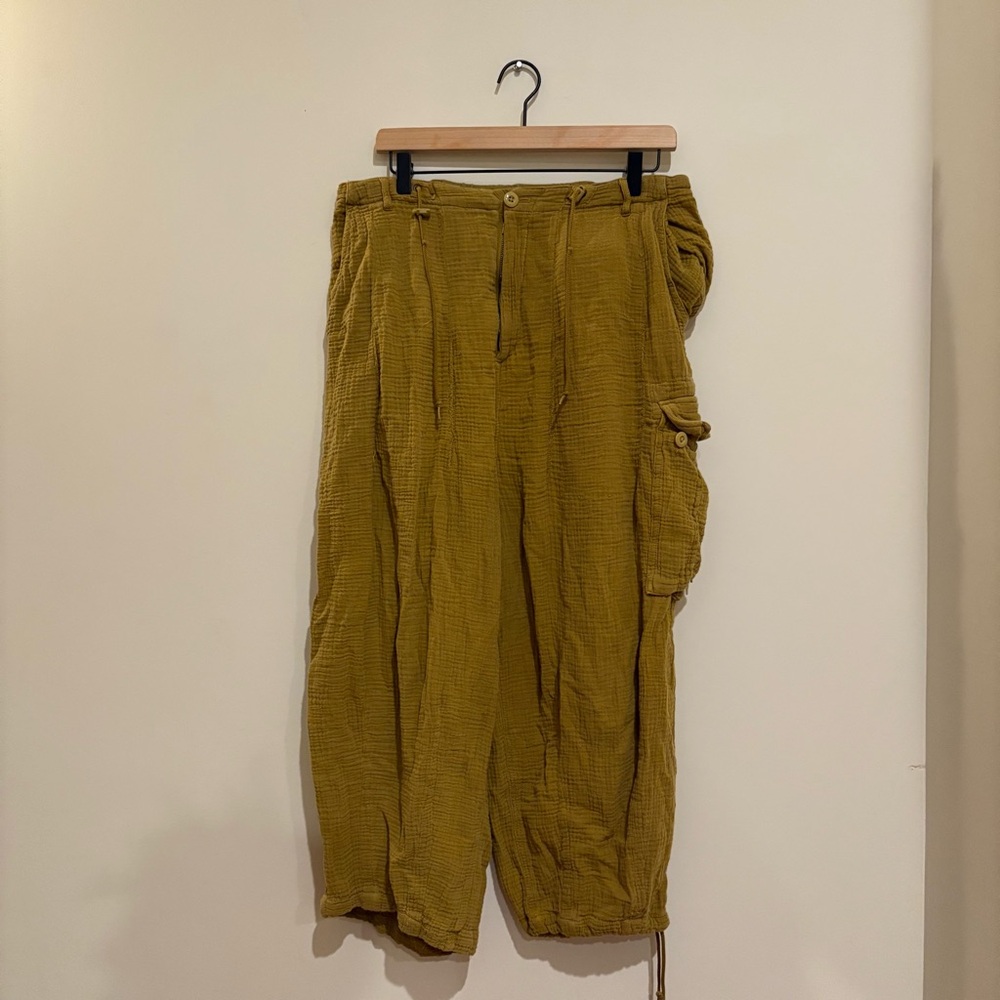 Urban Outfitters Women’s Olive Cargo Pants